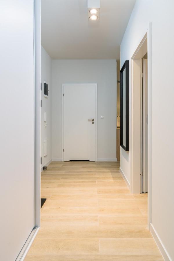 Apartments Poznan Fabryczna By Renters Ngoại thất bức ảnh