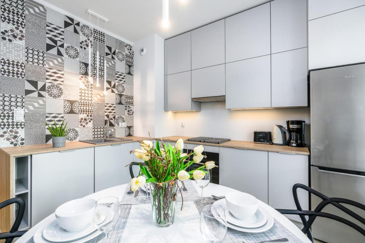Apartments Poznan Fabryczna By Renters Ngoại thất bức ảnh